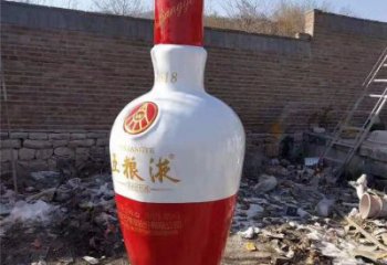 酒瓶雕塑定價(jià)，景觀概念，玻璃鋼酒瓶雕塑預(yù)定