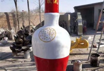 酒瓶雕塑生產(chǎn)，藝術(shù)雕塑，各類玻璃鋼酒瓶雕塑定制