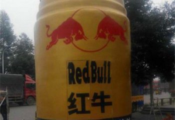 飲料瓶雕塑制造商，小區(qū)擺件，玻璃鋼飲料瓶雕塑提供