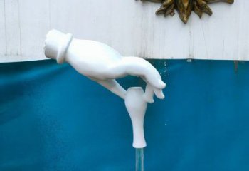 手雕塑服務(wù)商，公園小品，地產(chǎn)手捏瓶子雕塑廠家