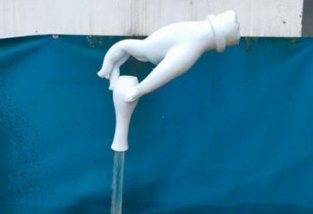 手景觀雕塑指用，戶外擺放，手捏瓶子雕塑廠家通用