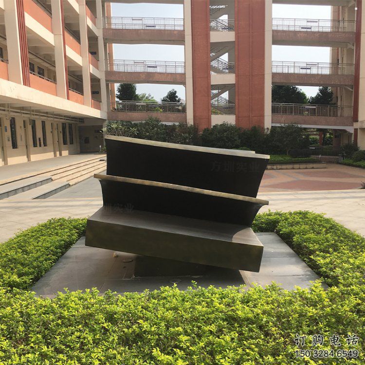 大型疊書雕塑常用，戶外擺放，疊書銅雕塑廠家