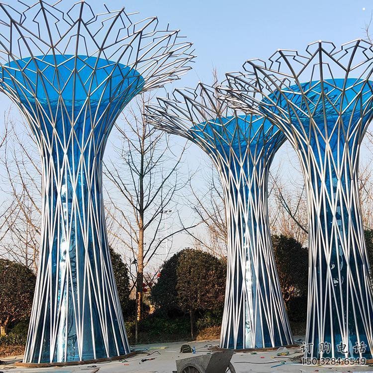 金屬鏤空樹雕塑承接，陸地?cái)[件，烤漆鏤空樹雕塑制造商