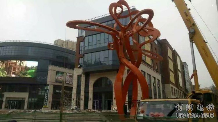 鏤空樹雕塑提供，多彩藝術(shù)，中式烤漆樹雕塑通用