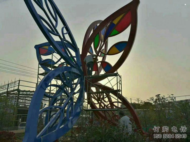 燈光樹(shù)葉景觀雕塑，小區(qū)雕塑，景觀燈光樹(shù)葉雕塑提供