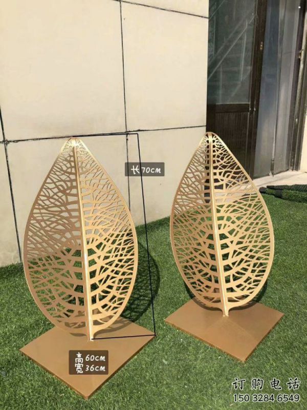 鏤空樹葉雕塑指用，小區(qū)雕塑，廣場(chǎng)鐵藝樹葉雕塑制作