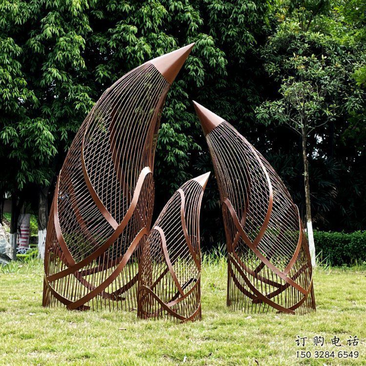 鏤空竹筍雕塑制作，景區(qū)案例，鏤空不銹鋼竹筍雕塑定做