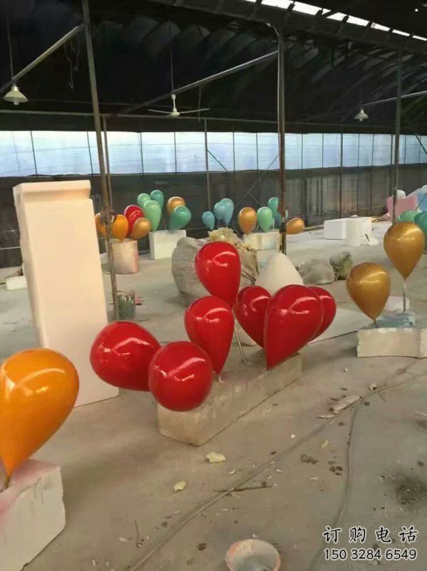 氣球樹雕塑加工，花園小品，制造玻璃鋼氣球樹雕塑廠家