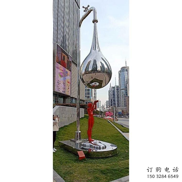 水滴雕塑專供，園林裝飾，不銹鋼鏡面水滴雕塑批發(fā)