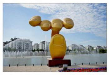手掌雕塑定制，村標(biāo)概念，景觀不銹鋼手掌雕塑預(yù)定