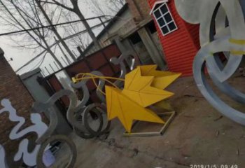 楓葉雕塑制作，園林裝飾，建筑烤漆楓葉雕塑廠家