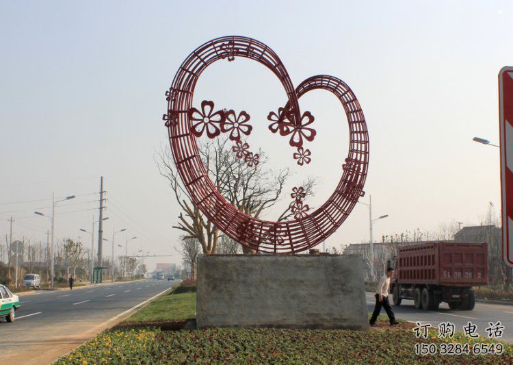 住宅小區(qū)愛心雕塑