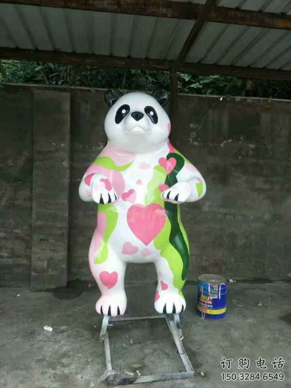 熊貓雕塑常用，景觀概念，彩繪熊貓雕塑廠家展品