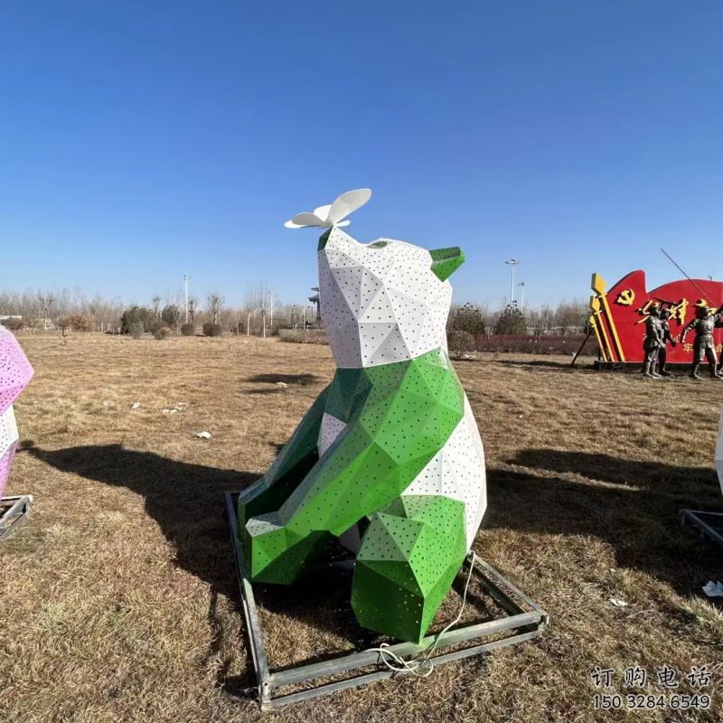彩繪熊貓雕塑通用，花園小品，廣場(chǎng)切面熊貓雕塑優(yōu)價(jià)