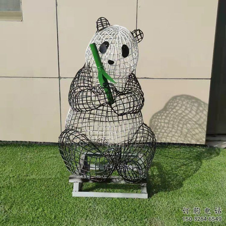 熊貓雕塑常用，公園小品，鏤空熊貓雕塑生產(chǎn)商