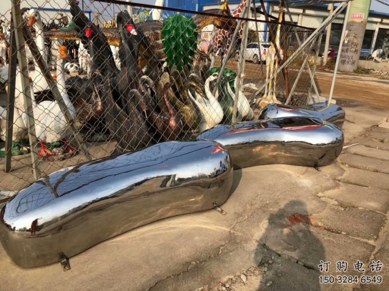 公園坐凳雕塑，噴砂發(fā)光雕塑，鍛造工藝