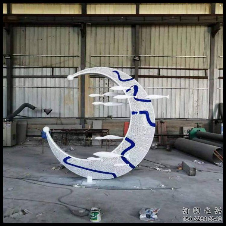 幼兒園月牙雕塑，鐵藝文化雕塑，鑄造制作
