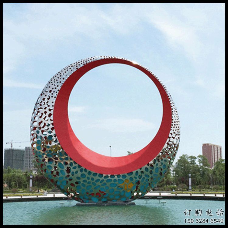 小區(qū)月牙雕塑，拉絲景觀雕塑，抽象效果
