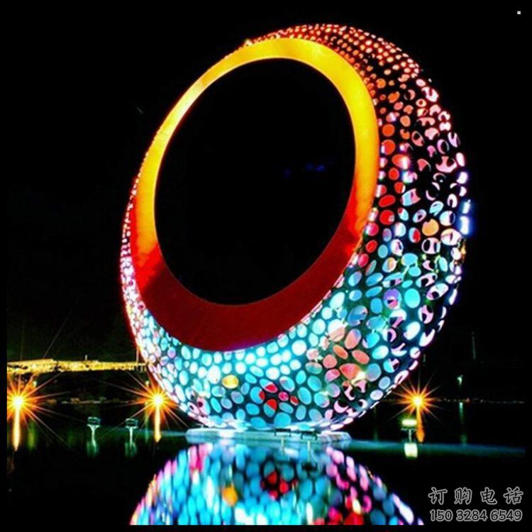 月牙雕塑常用，景觀概念，鏤空月牙雕塑廠家展品