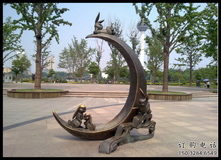 金屬月亮雕塑制造商，鋼管組合，不銹鋼月亮雕塑優(yōu)選