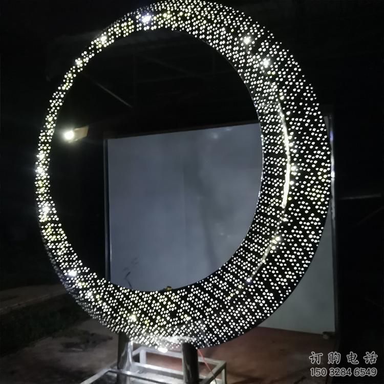 圓環(huán)雕塑定制，小區(qū)雕塑，建筑不銹鋼圓環(huán)雕塑提供