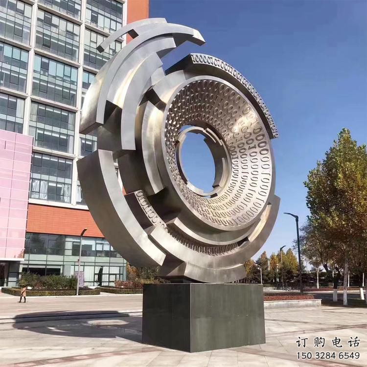 圓環(huán)雕塑制造，校園雕塑，鏡面不銹鋼圓環(huán)雕塑展品