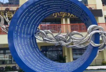 制造圓環(huán)雕塑供需，鋼管組合，烤漆圓環(huán)雕塑供應(yīng)