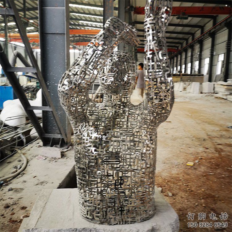 鏤空人物雕塑展品，景觀概念，鐵藝字母人物雕塑優(yōu)選
