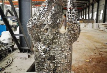 鏤空人物雕塑展品，景觀概念，鐵藝字母人物雕塑優(yōu)選