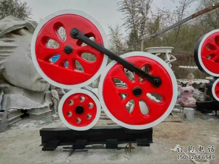 金屬車輪雕塑承接，陸地?cái)[件，廣場車輪雕塑制造商