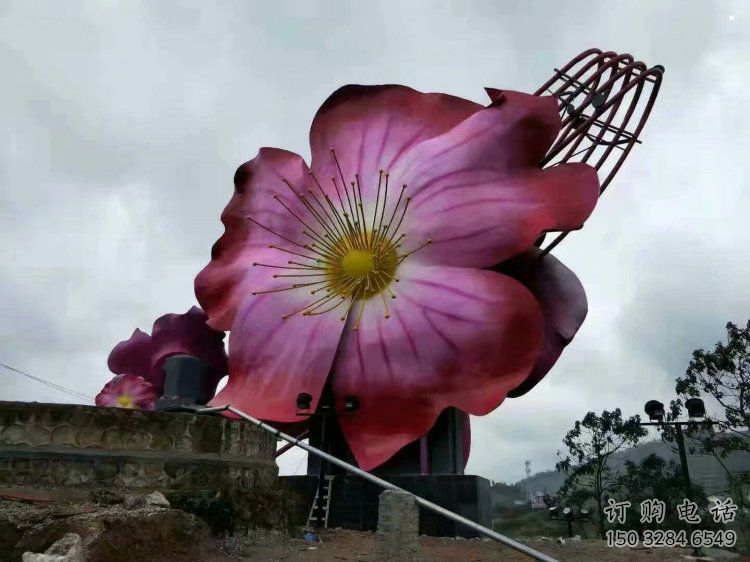 烤漆指環(huán)雕塑