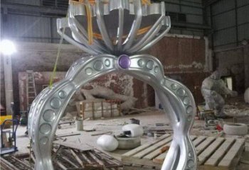 不銹鋼鉆戒雕塑制造，白鋼構(gòu)件，鉆戒雕塑提供
