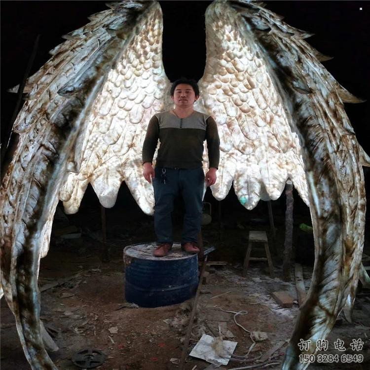 鳥翅雕塑優(yōu)選，多彩藝術(shù)，不銹鋼鳥翅雕塑選用