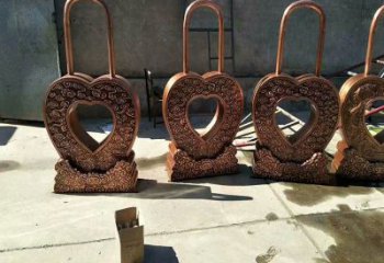 商業(yè)鎖子雕塑標(biāo)準(zhǔn)，廣場(chǎng)雕塑，玻璃鋼鎖子雕塑供給