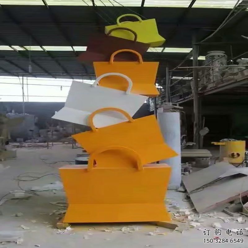 臺(tái)江烤漆挎包雕塑制造商，室外軟裝，景觀挎包雕塑制作