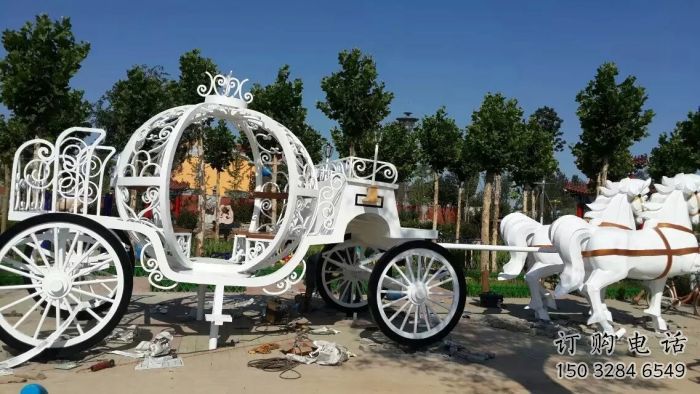 五指山廣場(chǎng)馬車雕塑
