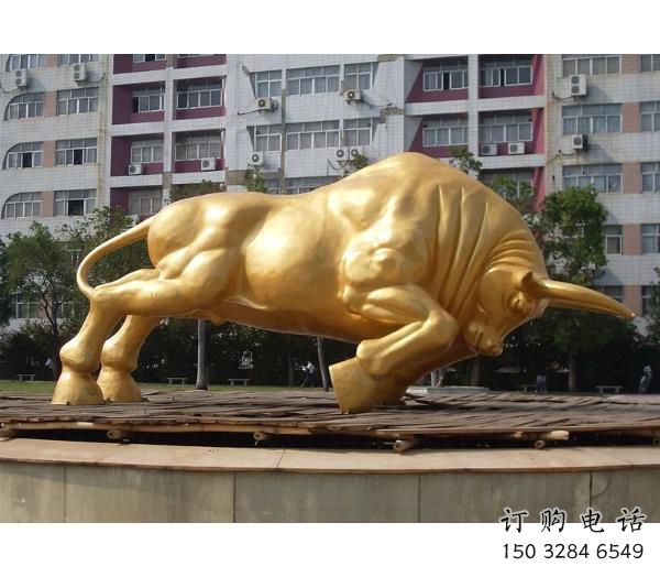 益陽(yáng)風(fēng)景區(qū)開荒牛雕塑 益陽(yáng)風(fēng)景區(qū)開荒牛雕塑