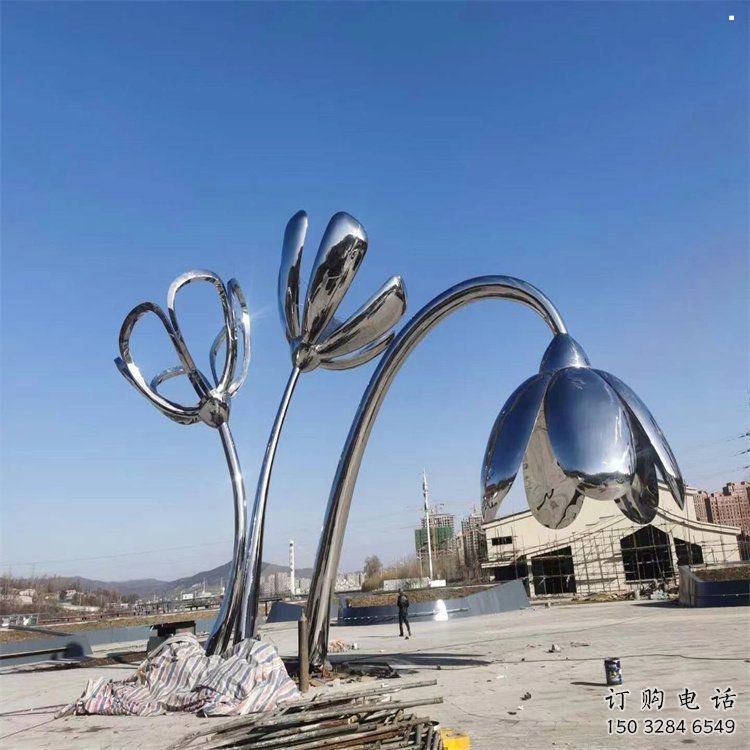 煙臺(tái)百合花雕塑承接，城市裝飾，大型不銹鋼百合花雕塑公司