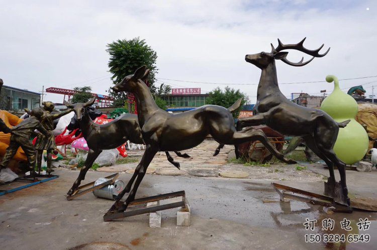 臨滄戶外小鹿批發(fā)，動物雕塑，梅花鹿銅雕塑供求